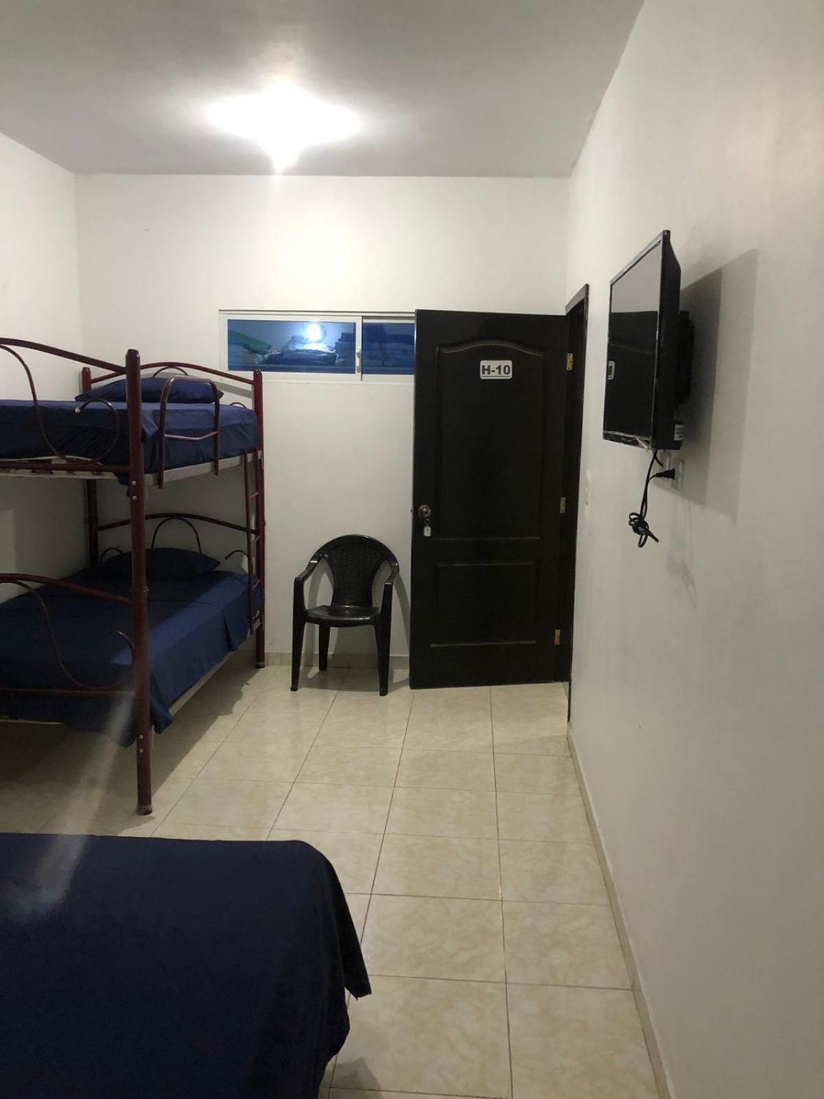 מנטה Hostal Playa Imperial מראה חיצוני תמונה