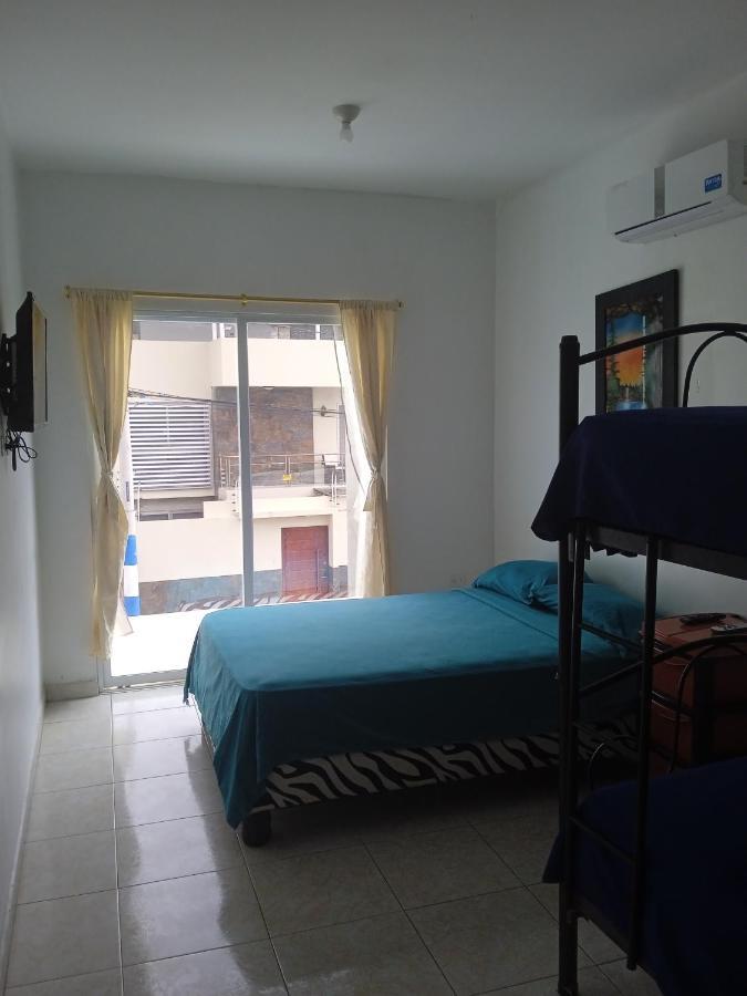 מנטה Hostal Playa Imperial מראה חיצוני תמונה
