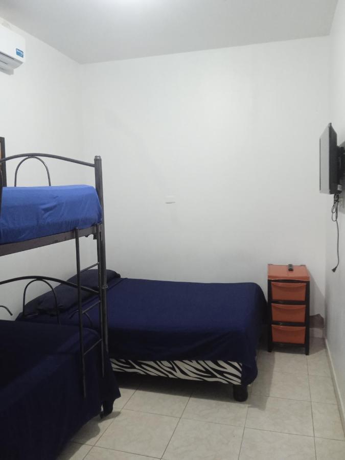 מנטה Hostal Playa Imperial מראה חיצוני תמונה